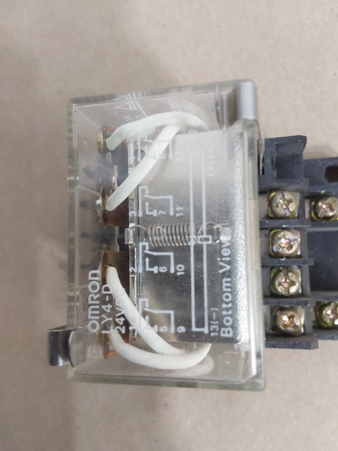 OMRON power relay LY4-D With BASE 24VDC