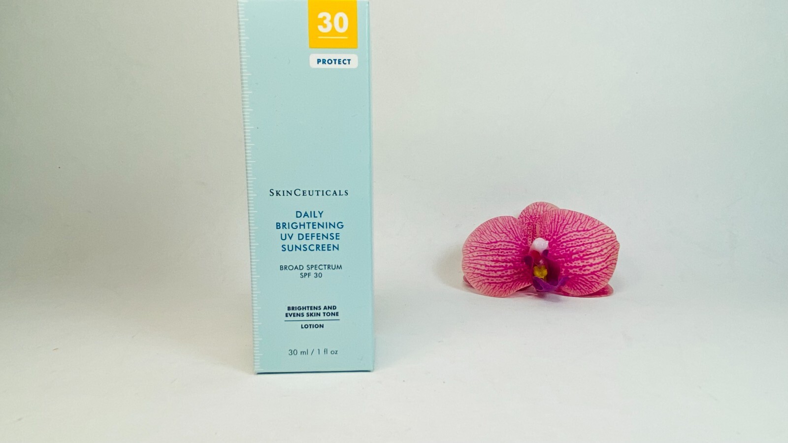 SkinCeuticals Daily Brightening UV Defense SPF 30 1oz / 30ml Brand New