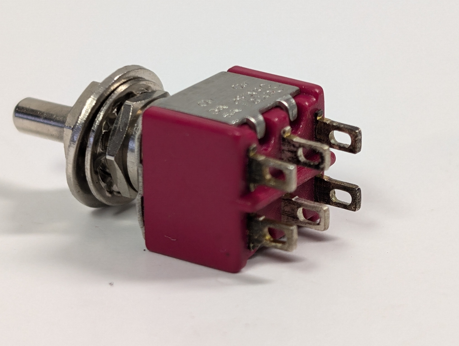 MINIATURE DPDT PUSH BUTTON SWITCH (ON-ON)
