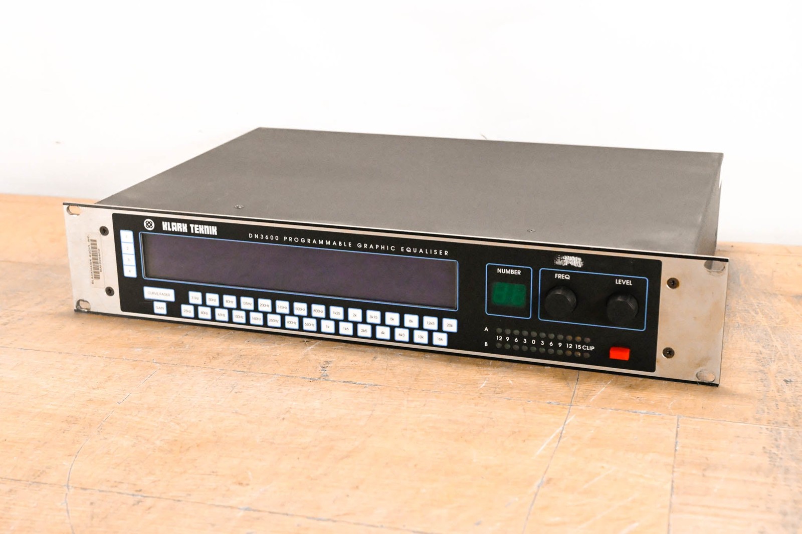 Klark Teknik DN3600 Programmable Graphic Equalizer CG01XTR