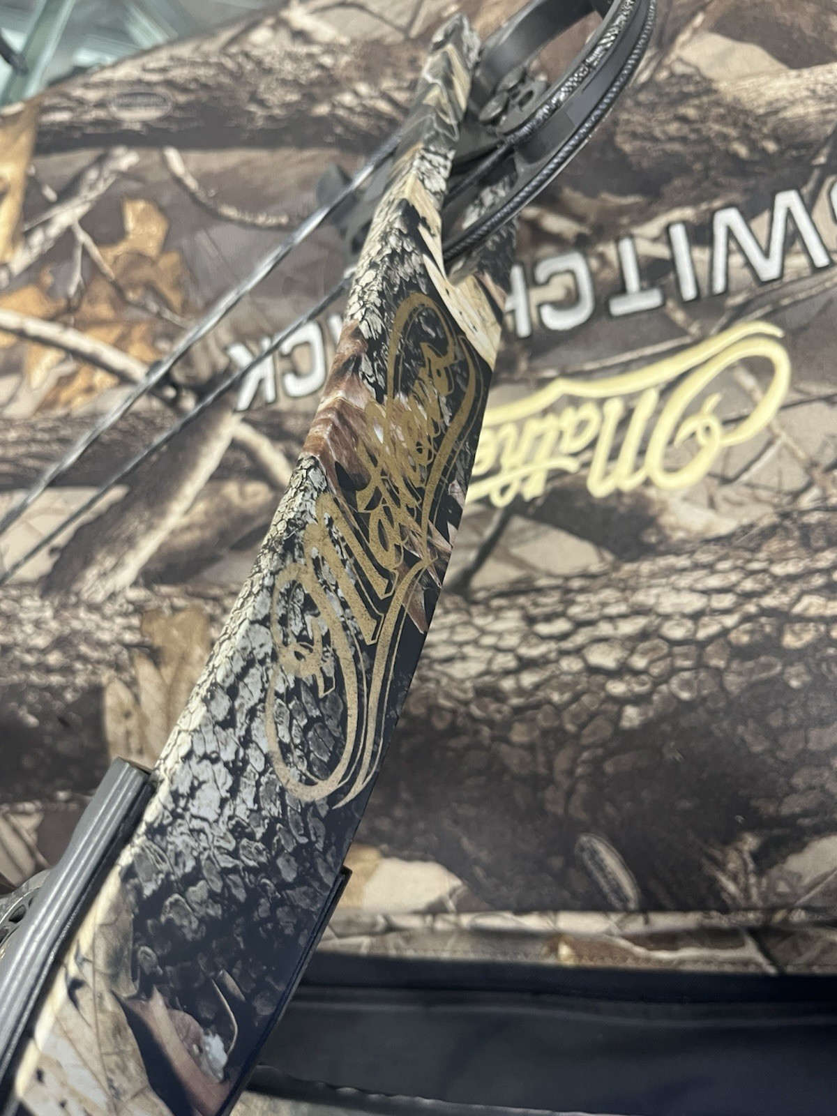 Mathews Solocam Switchback Bow With Case, sight ,and much more!