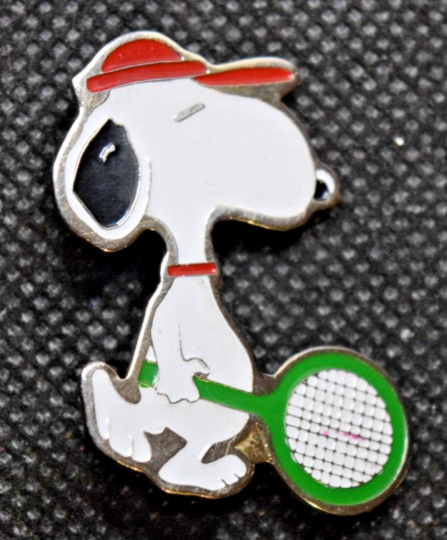 Tennis Snoopy Green Tennis Racket Travel Souvenir Lapel Pin