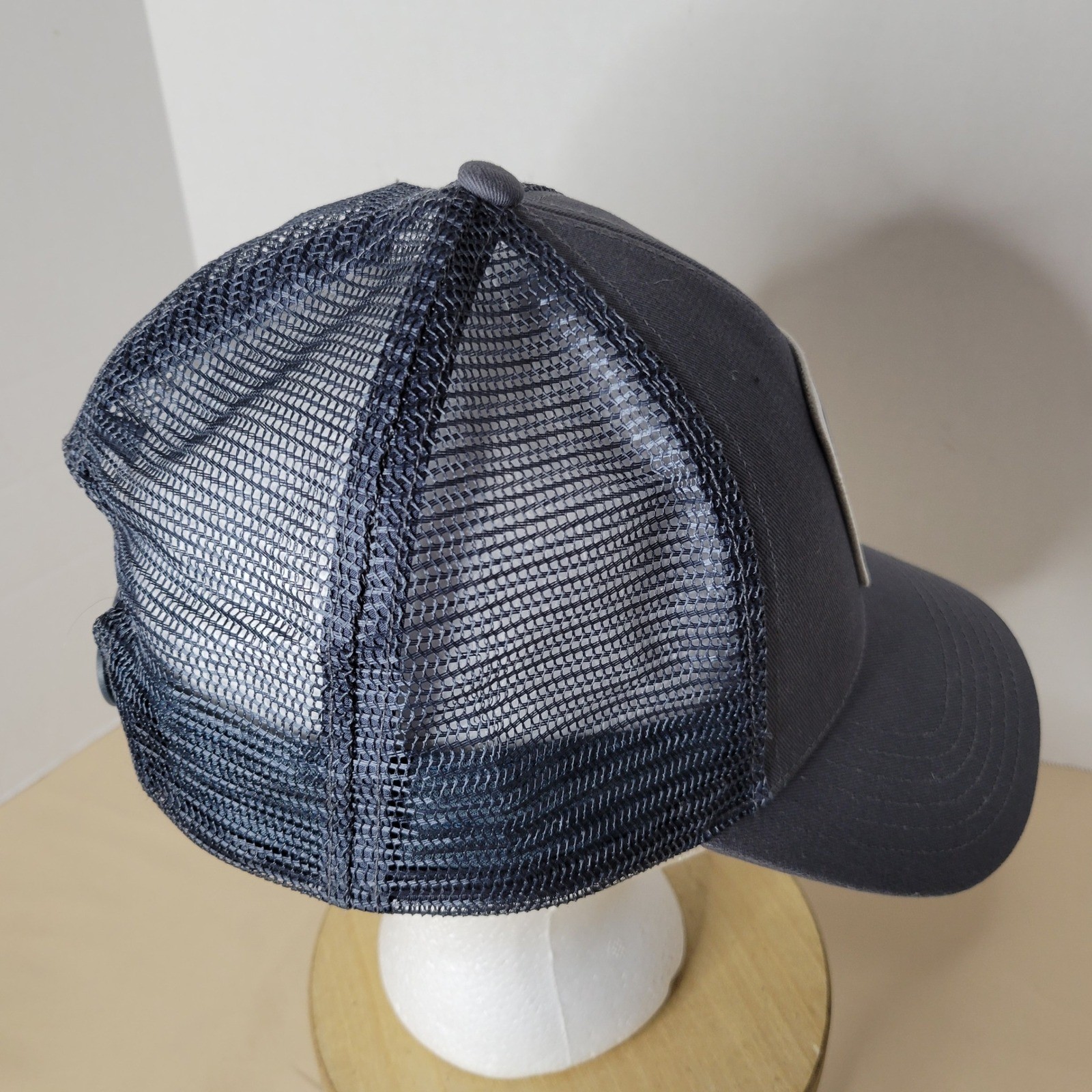 Simms Fishing Products Trucker Hat Gray Mesh Snapback Adjustable Outdoor