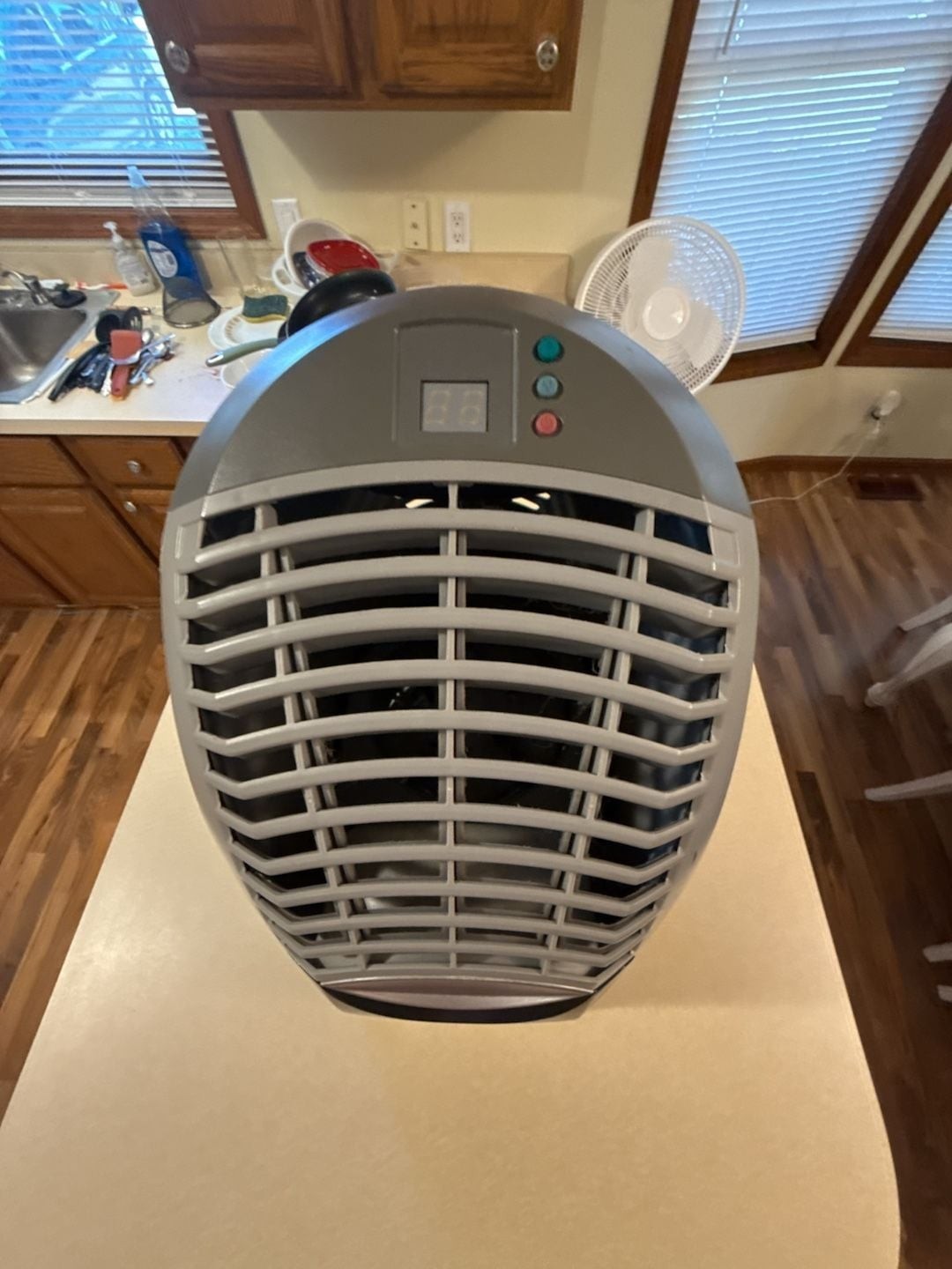 Essick Air Products Humidifier Model MA0601