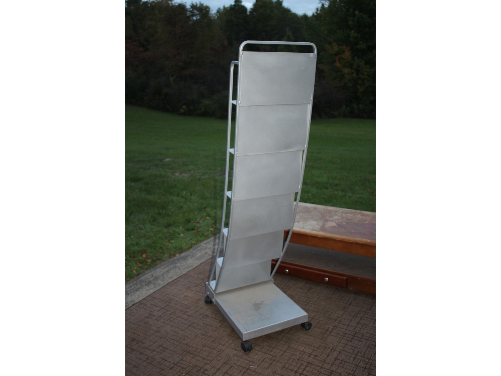 All Metal Store Display Rack on Wheels