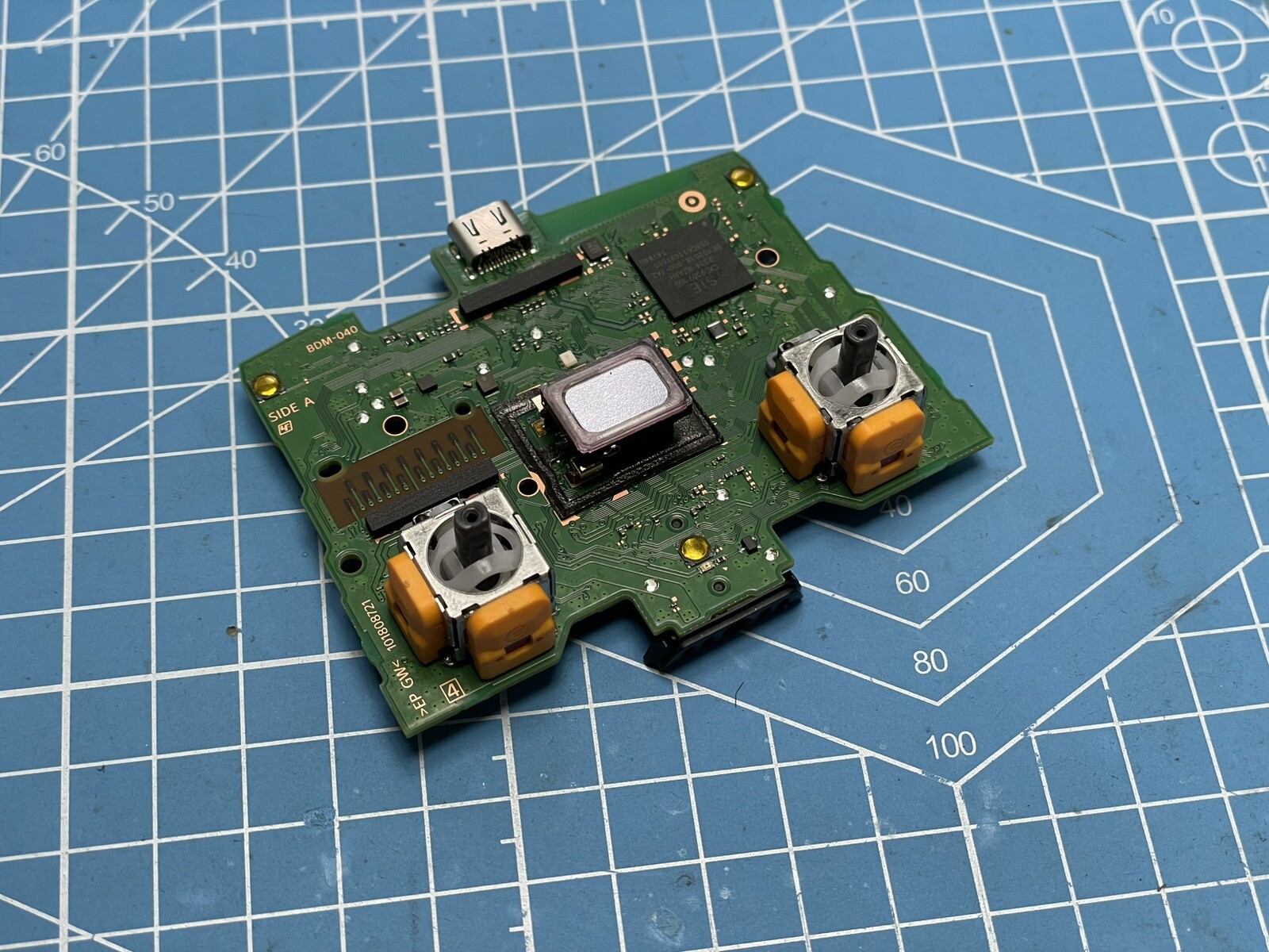 PlayStation 5 Dualsense replacement Board With Hall Effect Sensing Analogues
