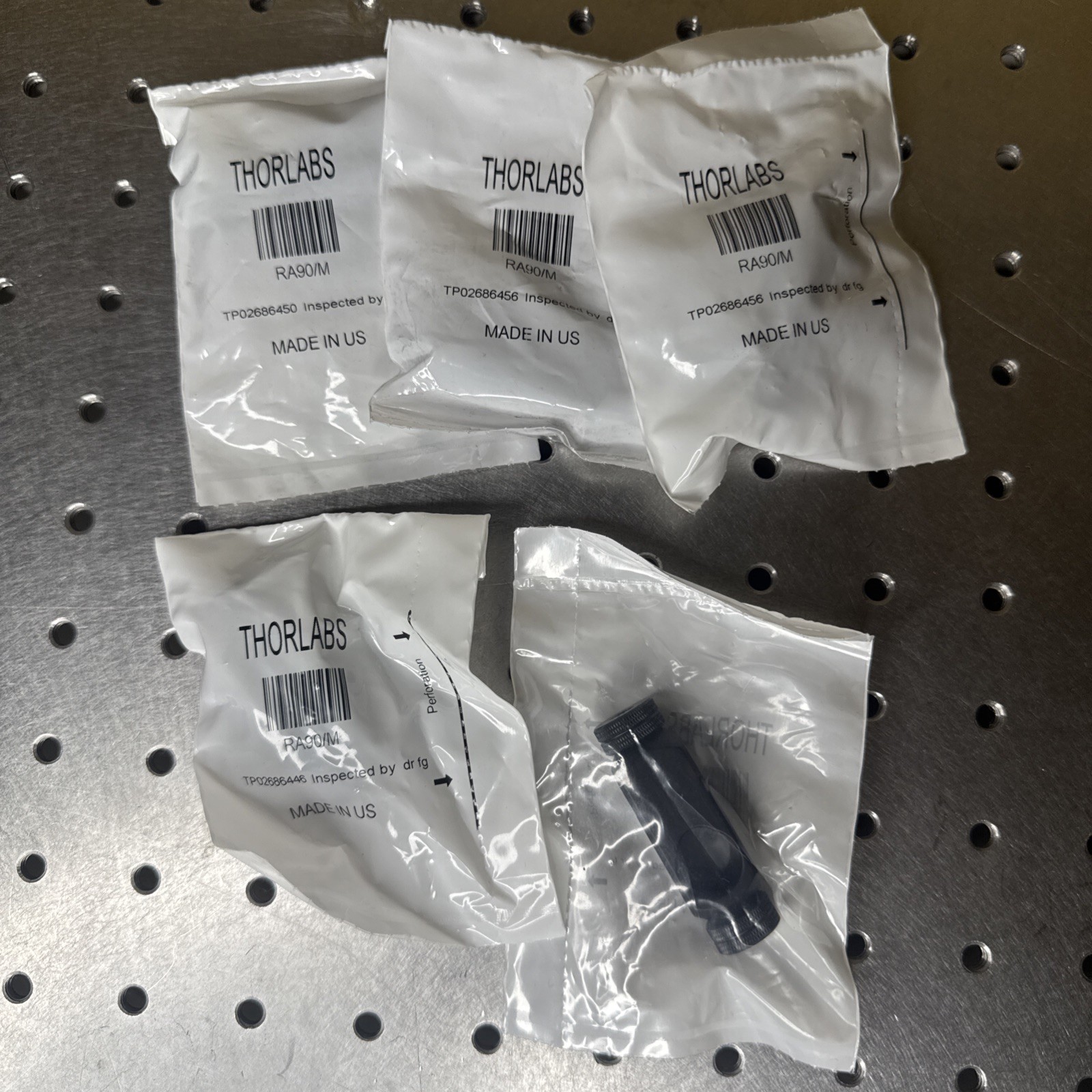 Thorlabs M RA90/M - Right-Angle Clamp for Ø1/2" Posts, 5 mm Hex Lot Of 5