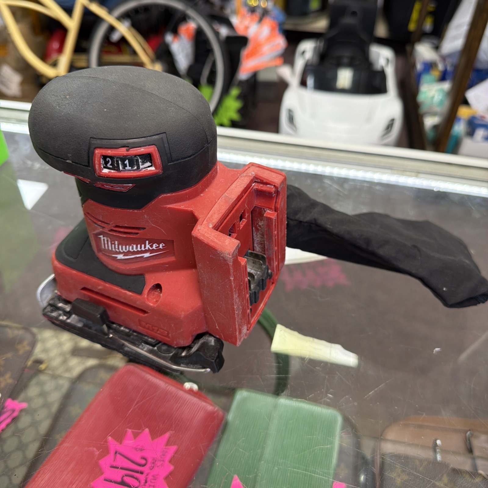 Milwaukee M18 18V Lithium-Ion Cordless 1/4 in. Sheet Sander (Tool-Only)