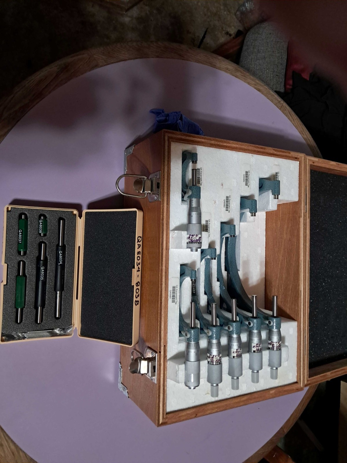 Mitutoyo outside micrometer set 0"-1", 1"-2", 2"-3", 3"-4", 4"-5", 5"-6"
