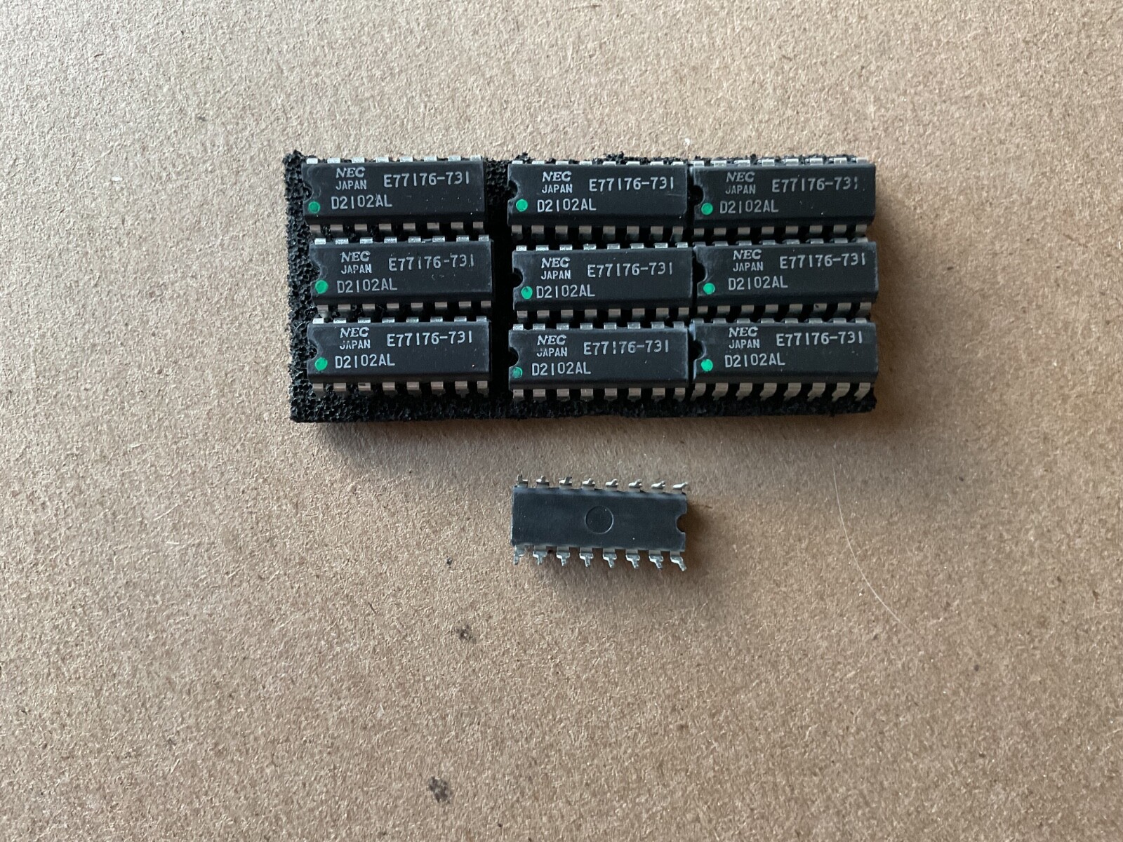 NEC Japan D2102AL E77176-731 Integrated Circuits