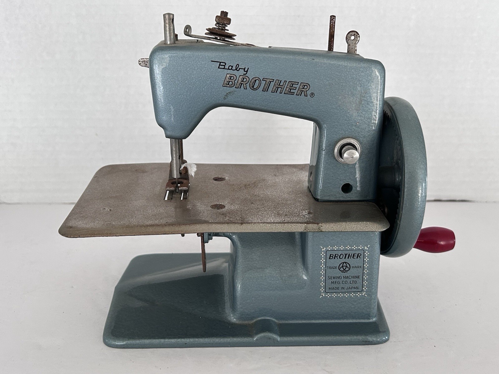 Vintage Japan Baby Brother Blue Miniature Toy Sewing Machine Company 40's Untest