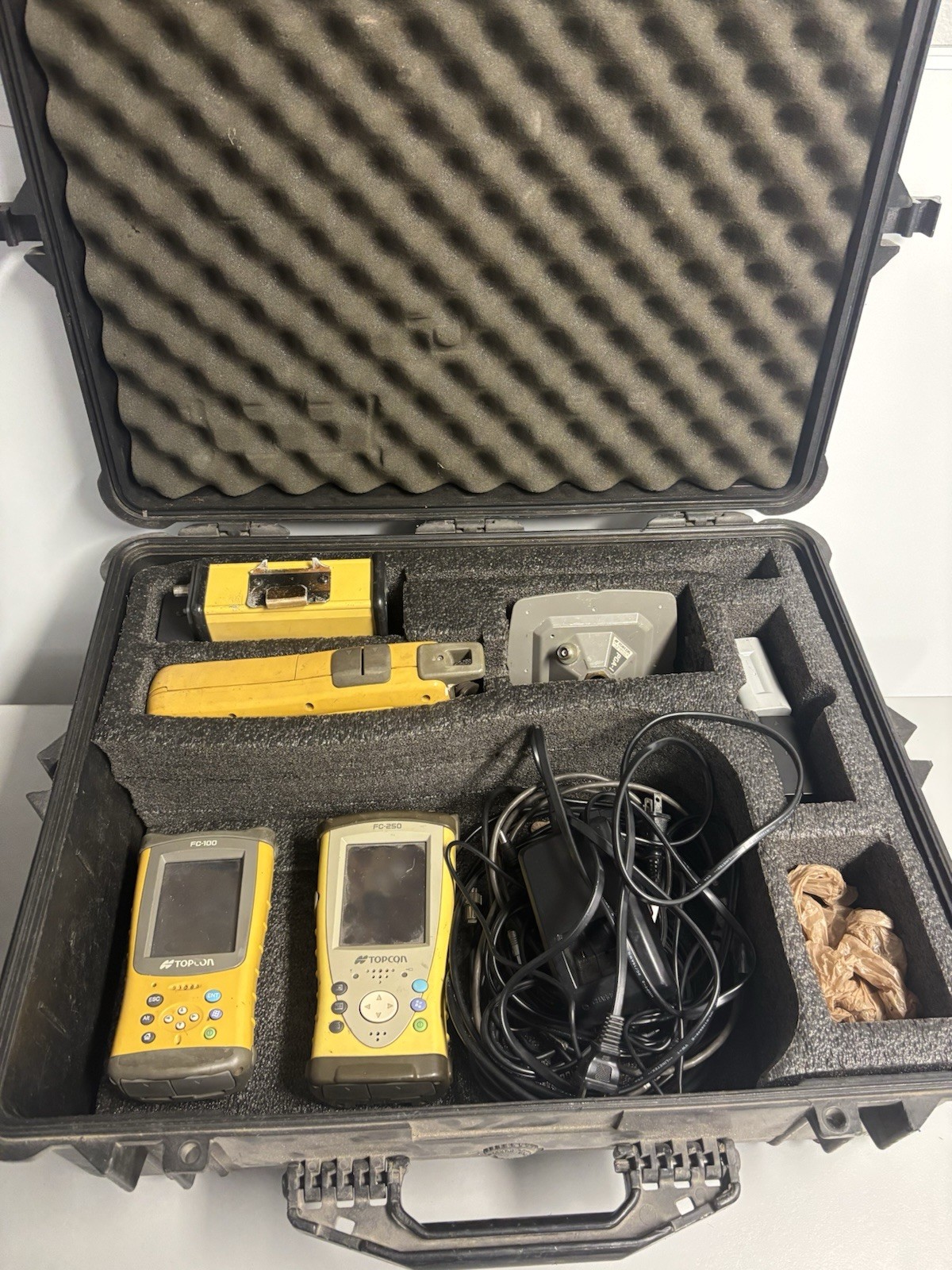 Topcon Gb-500 Base Station And Data Collectors