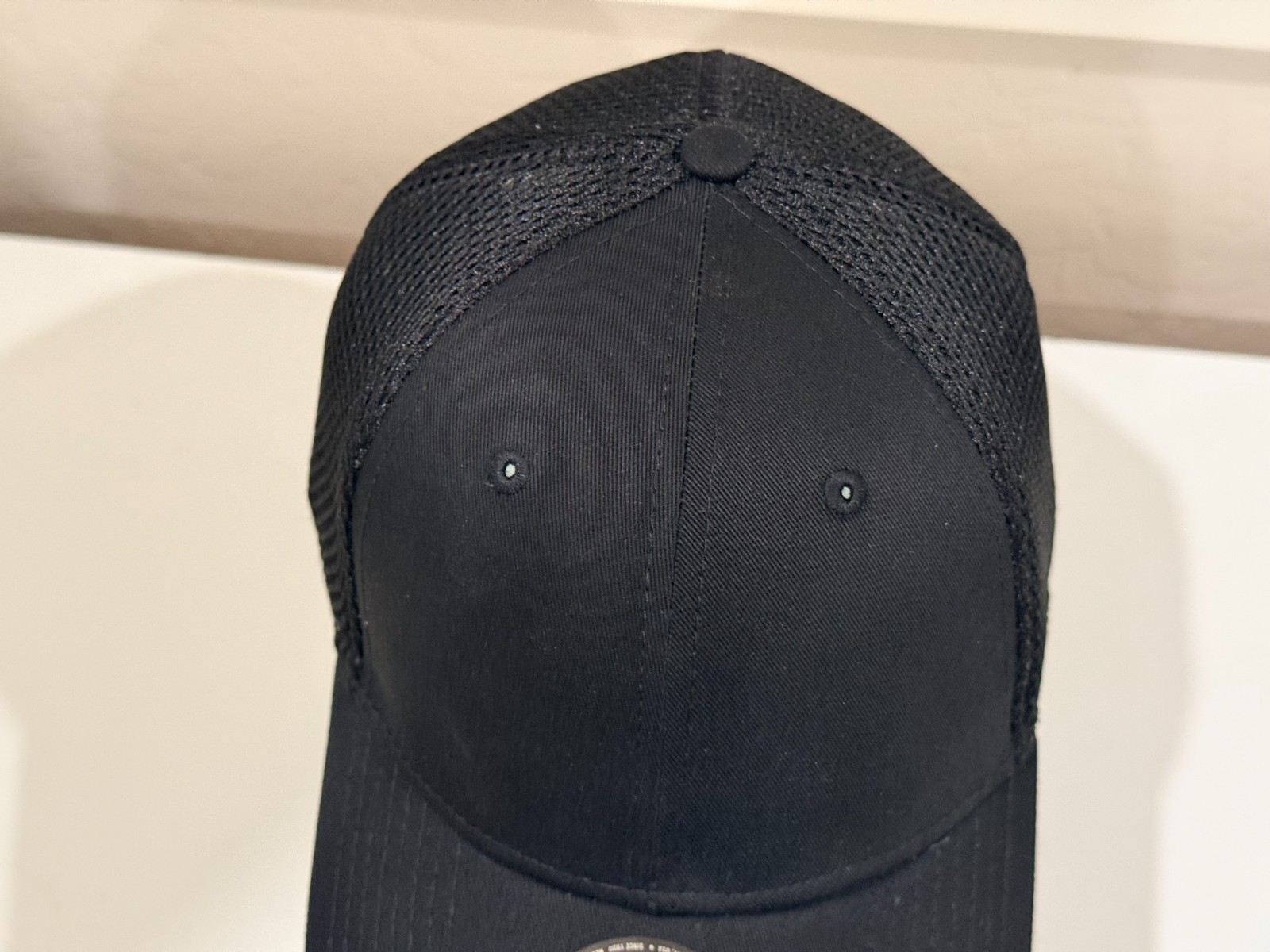 Lot of 10 NE204 New Era® Snapback Contrast Front Mesh Cap BLACK