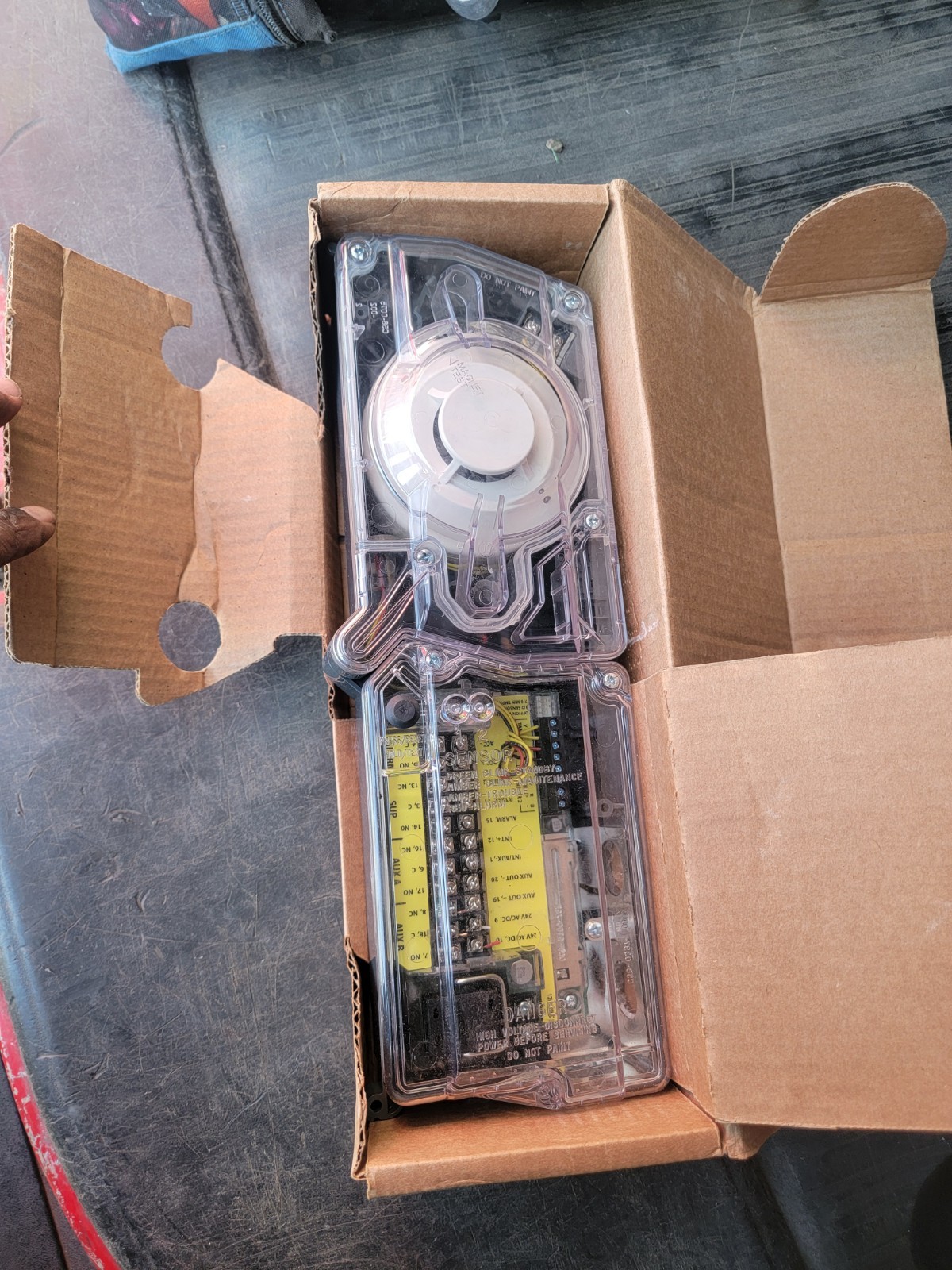 D4120 Two-System Sensor 4-Wire Photoelectric Duct Smoke Detector