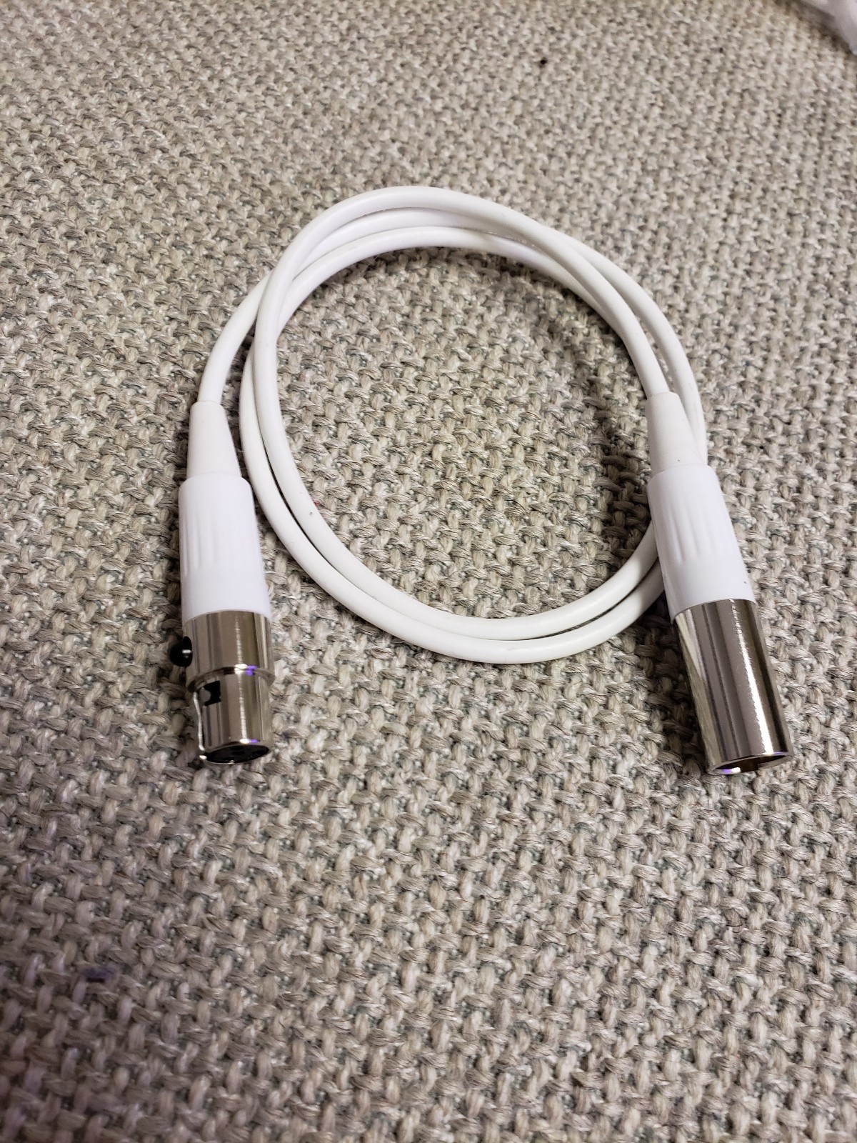 Polycom Ceiling Microphone  Cable HDX 24" (White)