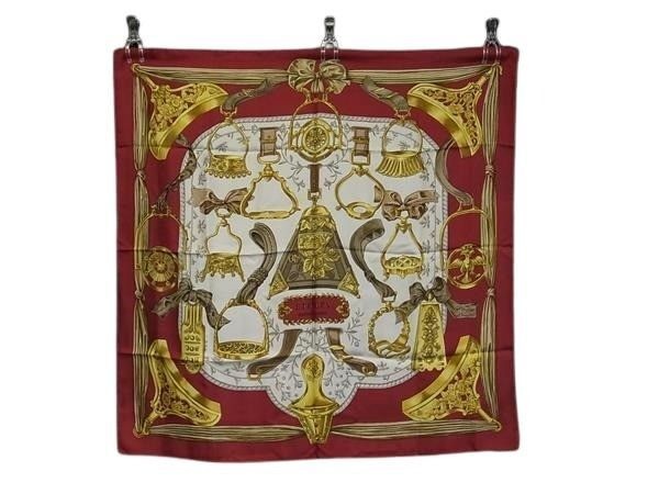 HERMES   Scarf Carre 90 ETRIERS Armor 100 Silk Large White x Bordeaux Large Stol