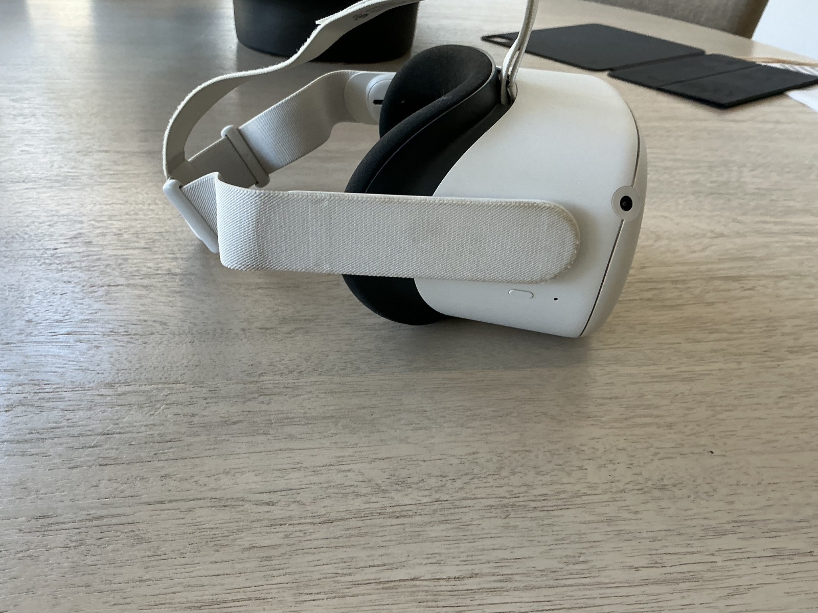 Meta Quest 2 Virtual Reality Headset 256GB Bundle Good Condition
