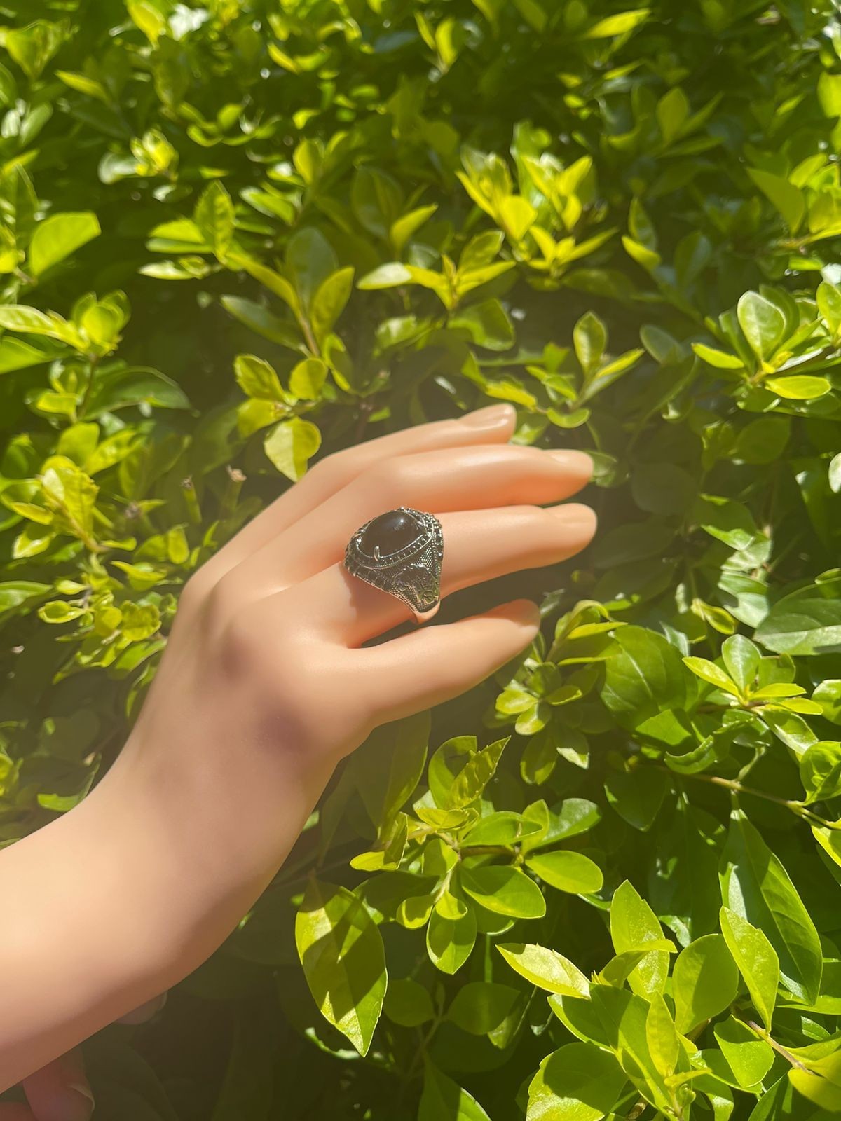 Men's ring with an eagle design and stones/yu145