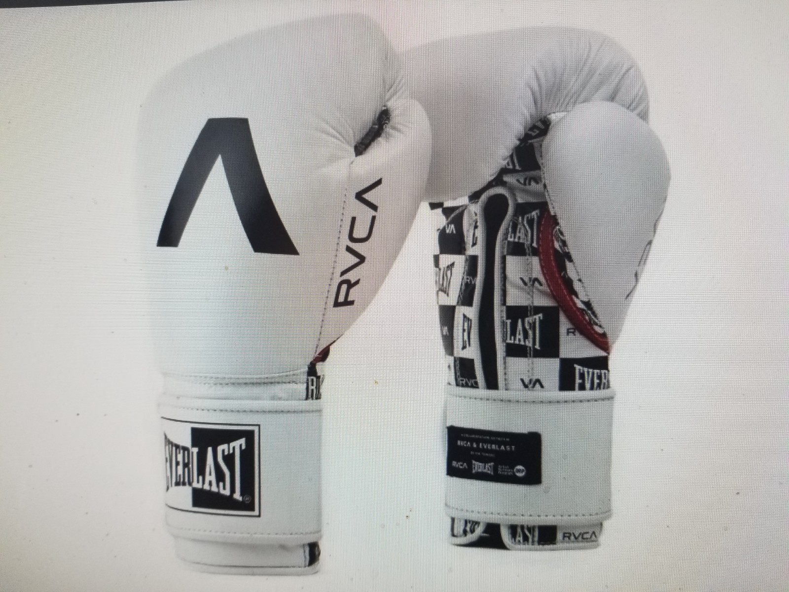 New RVCA X EVERLAST Collaboration Powerlock Training Boxing Gloves.