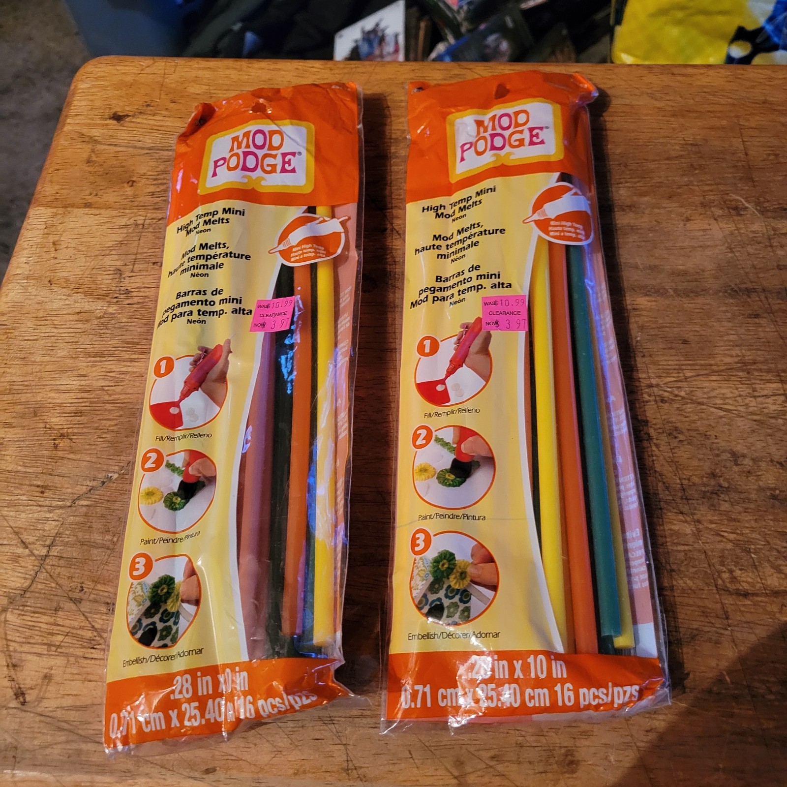 2 Mod Podge Mod Melts High Temp Mini Neon 32 pieces 10” x .28”