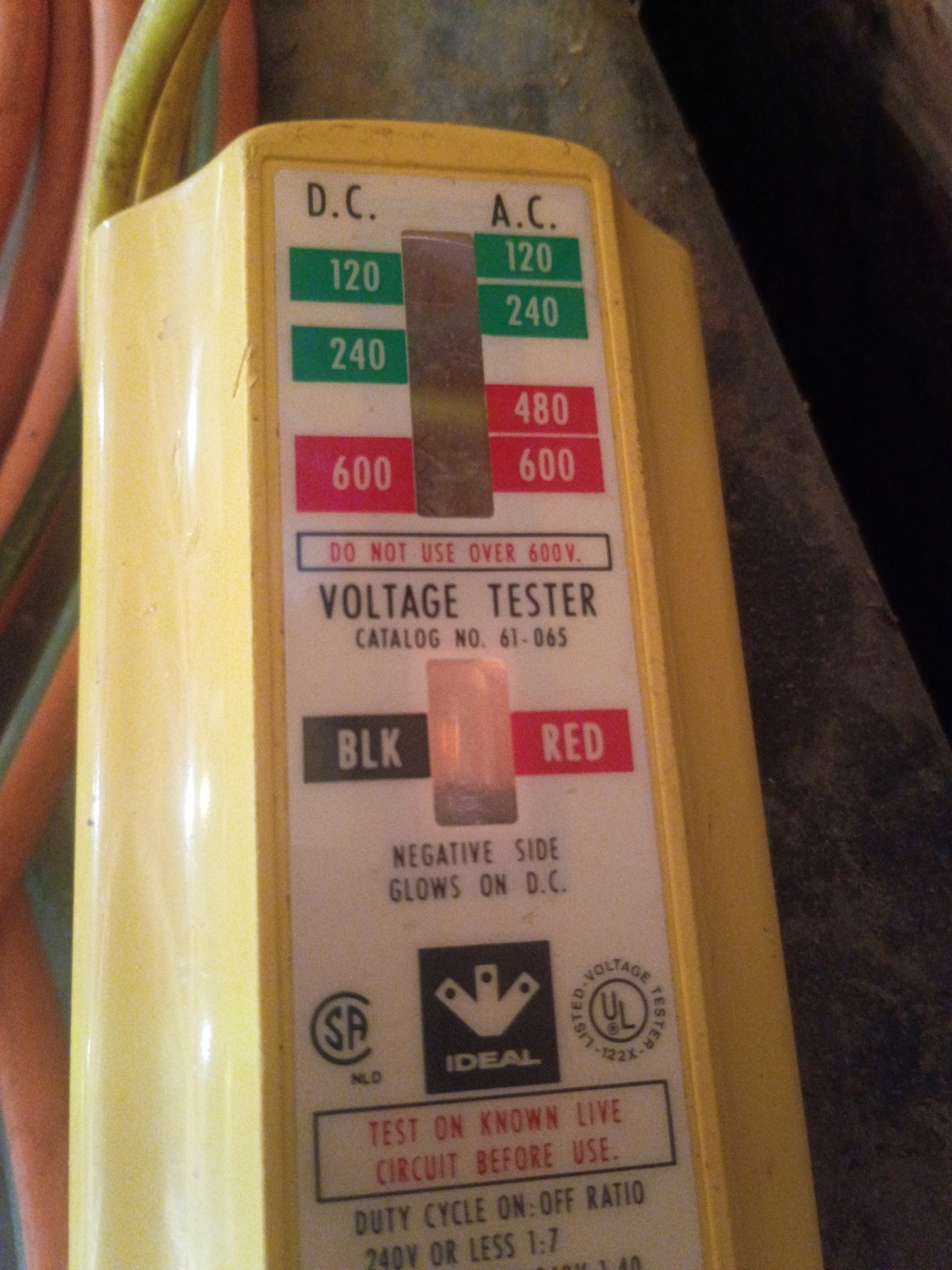 Ideal Voltage Tester 61-065