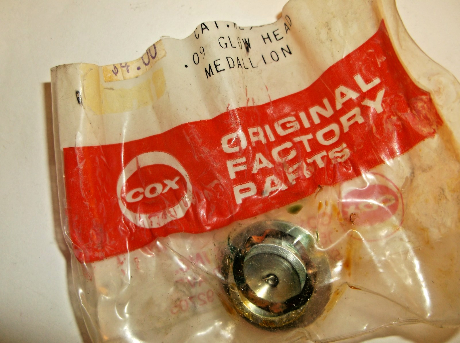 (ONE) COX (VINTAGE) .09 GLOW HEAD Model  Engine  (NOS)