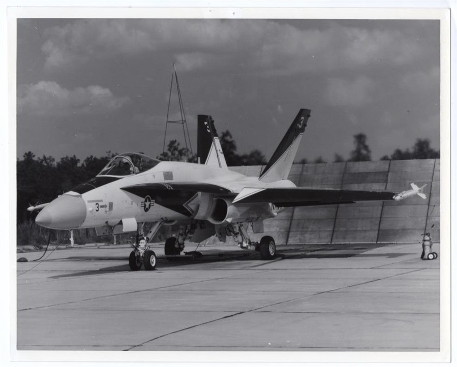 1970s F/A-18 Hornet at NAS NATF Lakehurst New Jersey 8x10 Original Photo