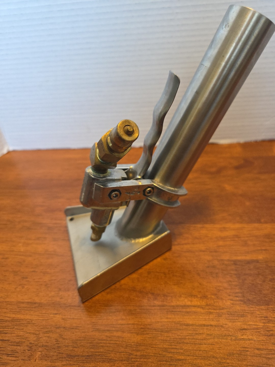 PMF 4" Carpet Detail/Upholstery Tool W/Sprayer.