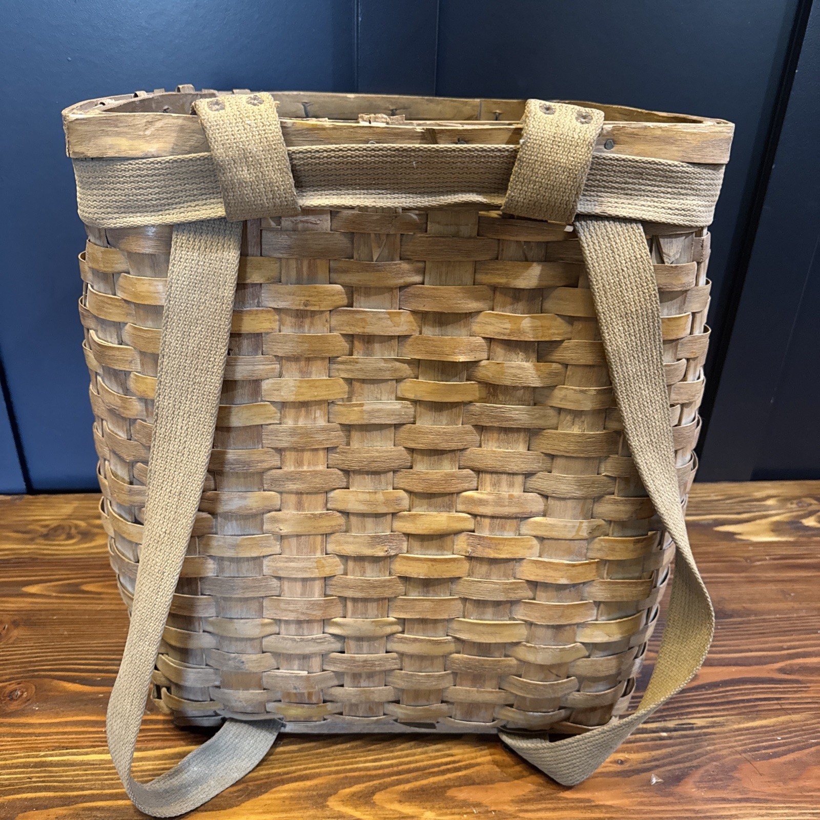 Antique Adirondack Trappers Backpack Rustic