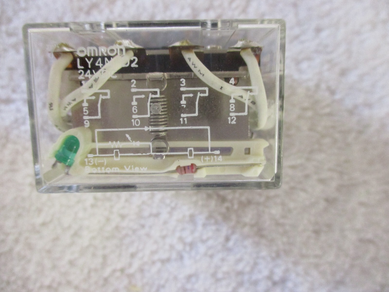 NIB Omron Relay 24VDC LY4N-D2 Box of 10