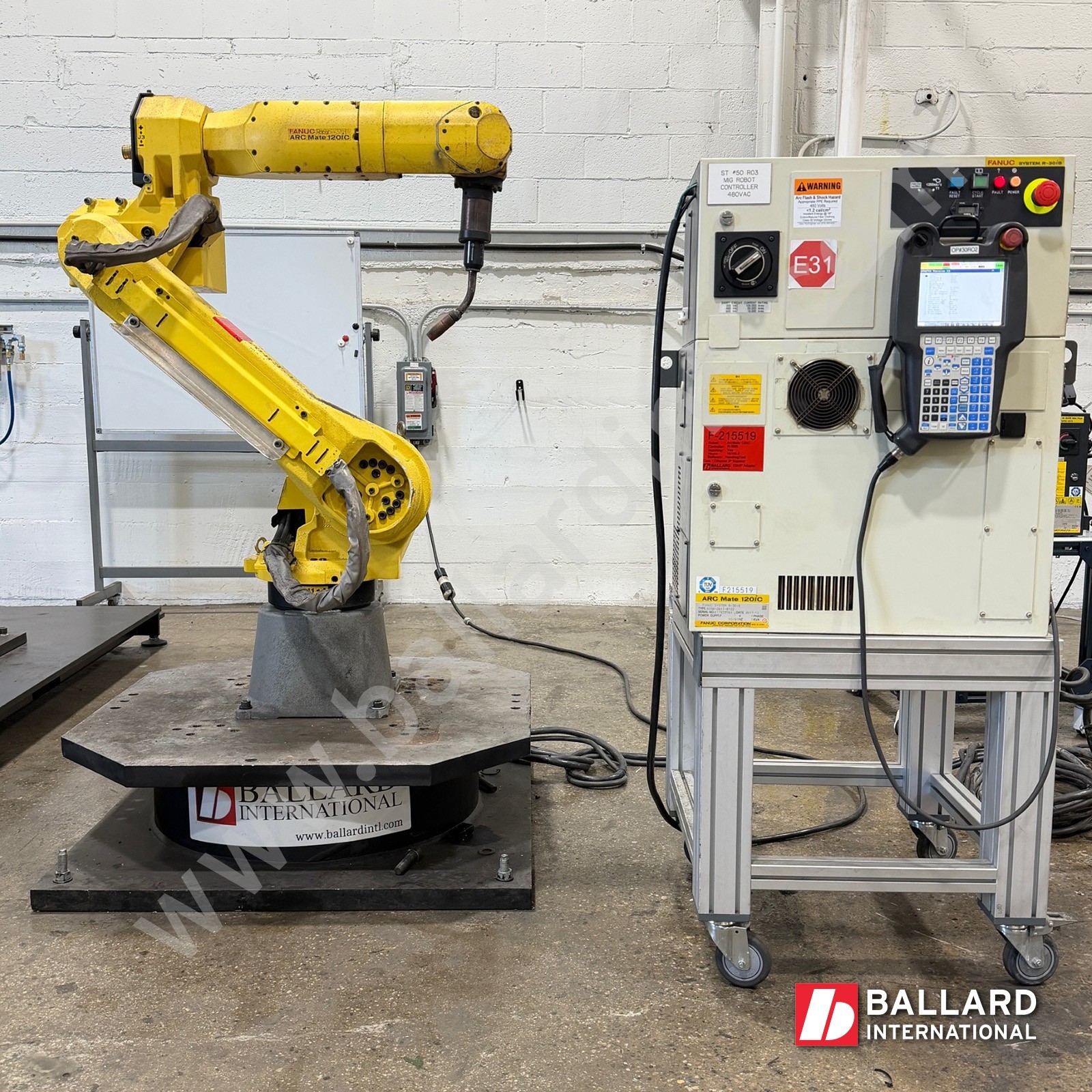 FANUC ARC Mate 120iC Welding Robot System w/ R30iB Controller - F217390