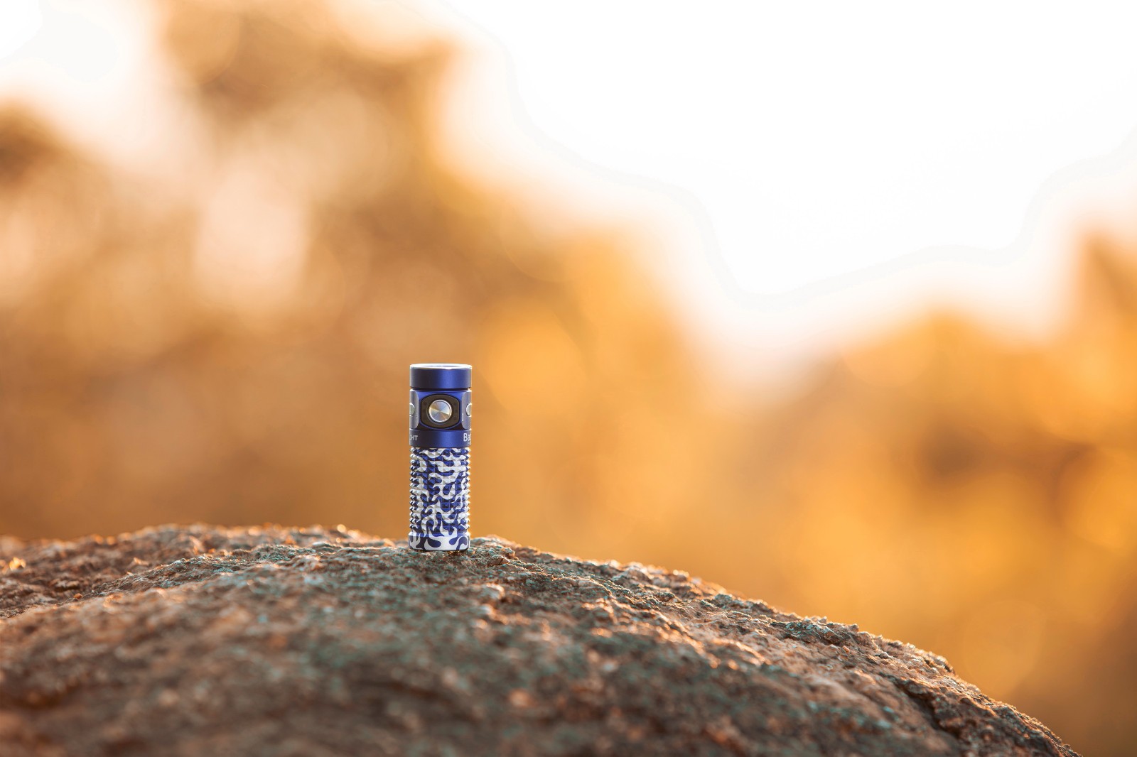Olight Baton 4 Blue Phantom Waterproof Rechargeable EDC Flashlight 1300 Lumens