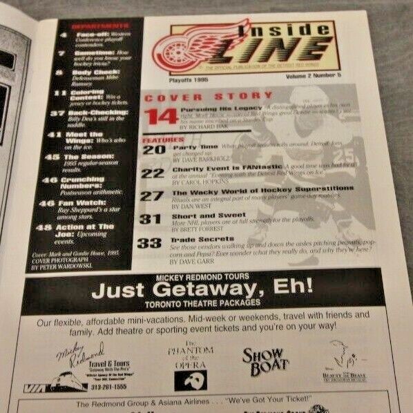1995 DETROIT RED WINGS NHL PROGRAM PLAYOFF ISSUE GORDIE / MARK HOWE MARK SIGNED