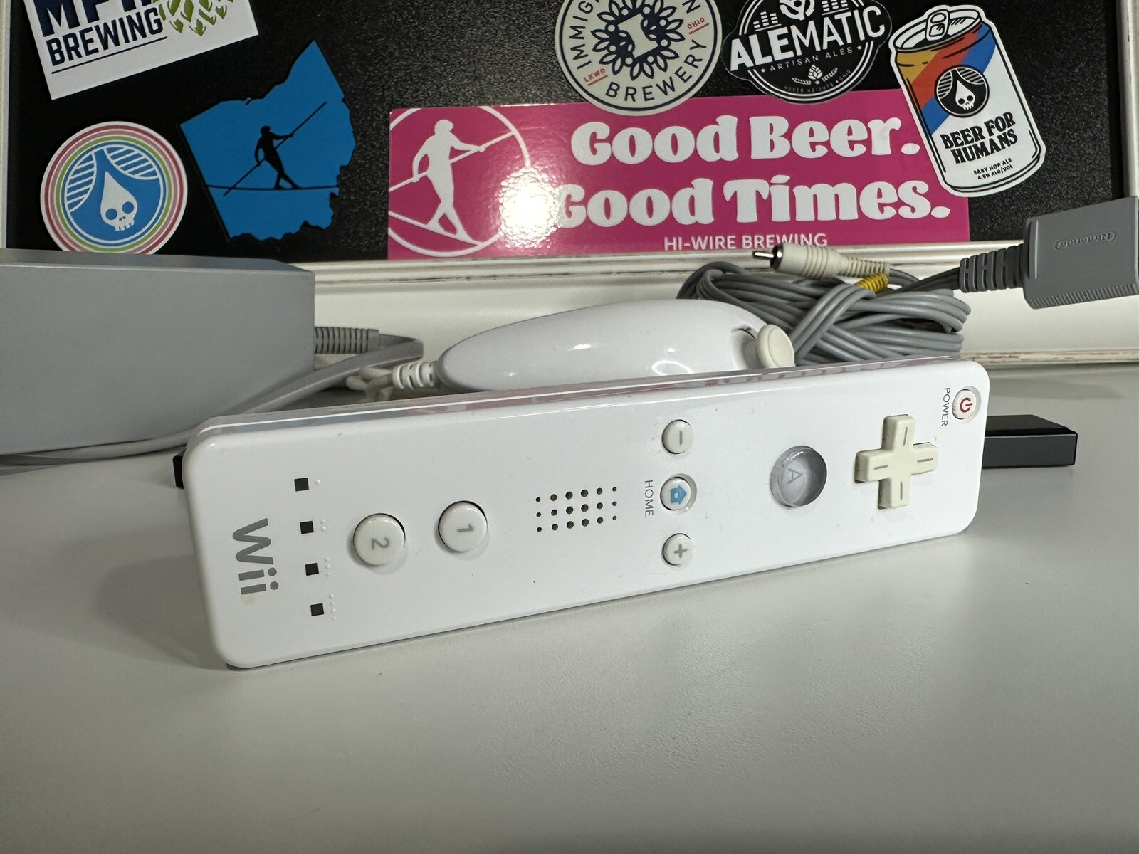 OFFICIAL Nintendo Wii Power Supply AC Adapter Sensor Bar AV Cables & Controller