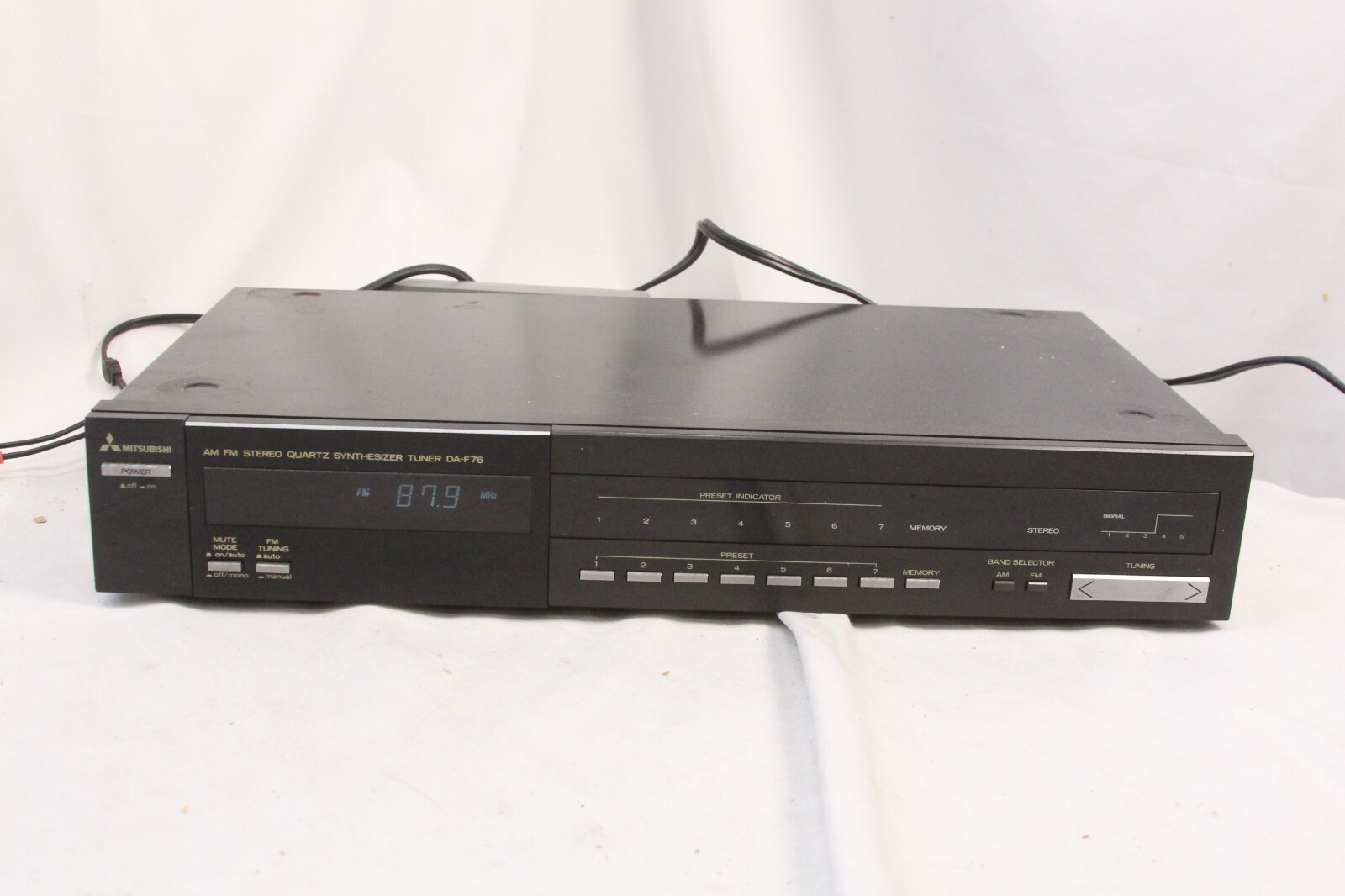 Mitsubishi DA-F76 AM/FM Component Stereo Tuner Tested  Guaranteed