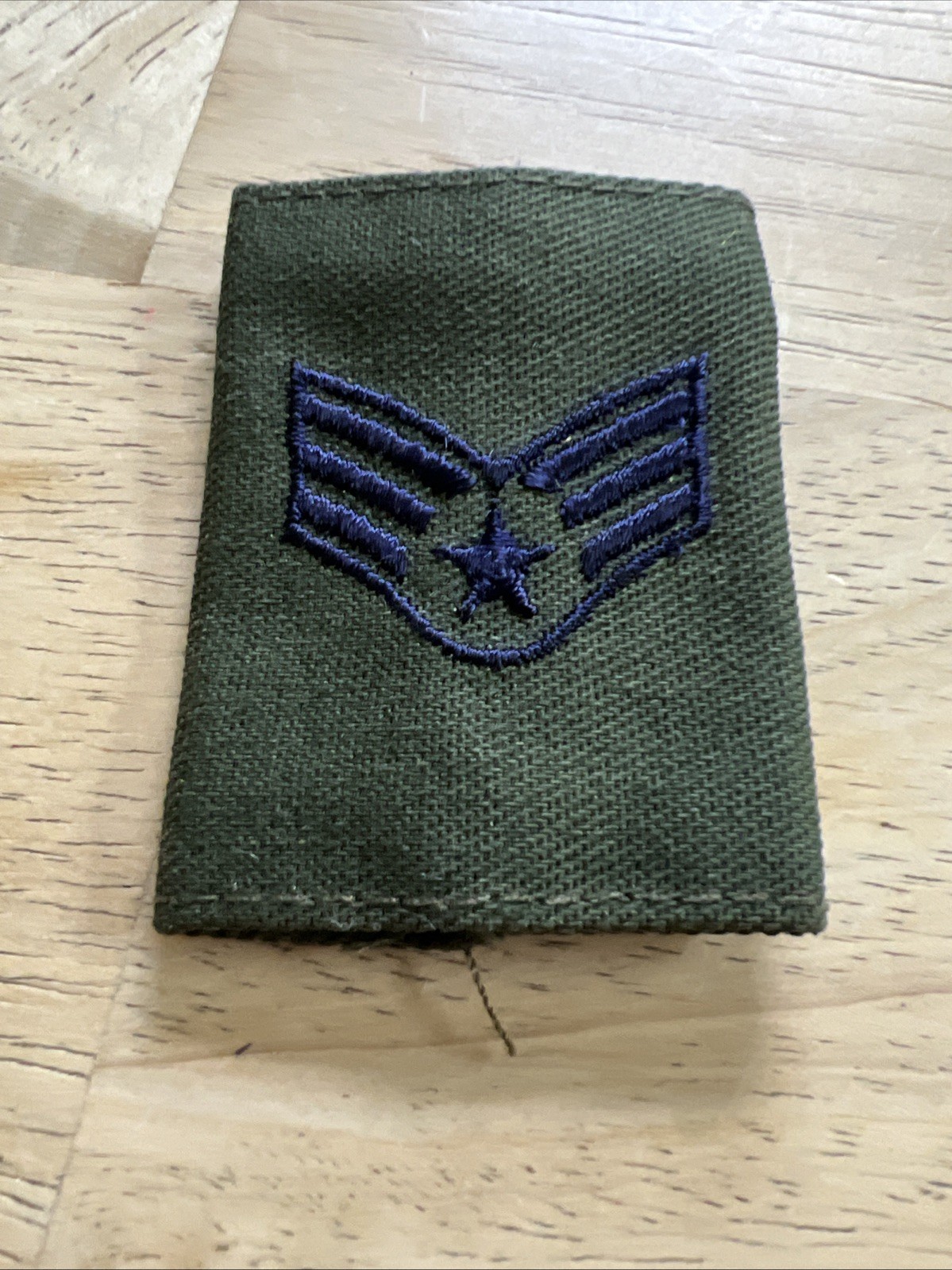 US Air Force USAF Loop Rank Airman 1st Class A1C E3 BDU Green Slide Patch
