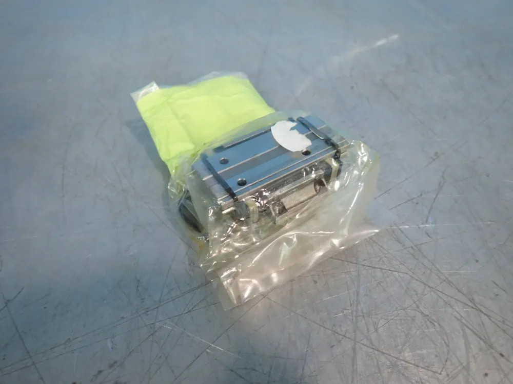 NSK LW170080ELC1T11KCZ LOT OF 2 LINEAR GUIDEWAY BLOCKS  05190222255
