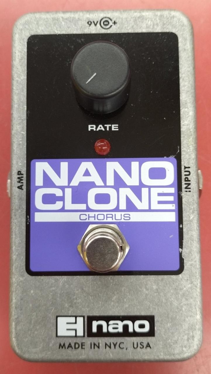 ELECTRO HARMONIX NANO CLONE Effect Pedal