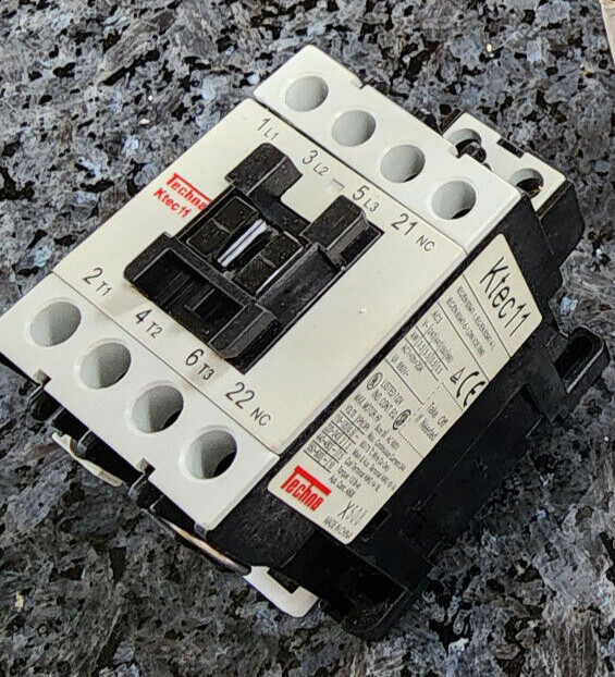 Techna KTEC11-01-120, 20 amp, 3 pole, 1 NO Aux pole