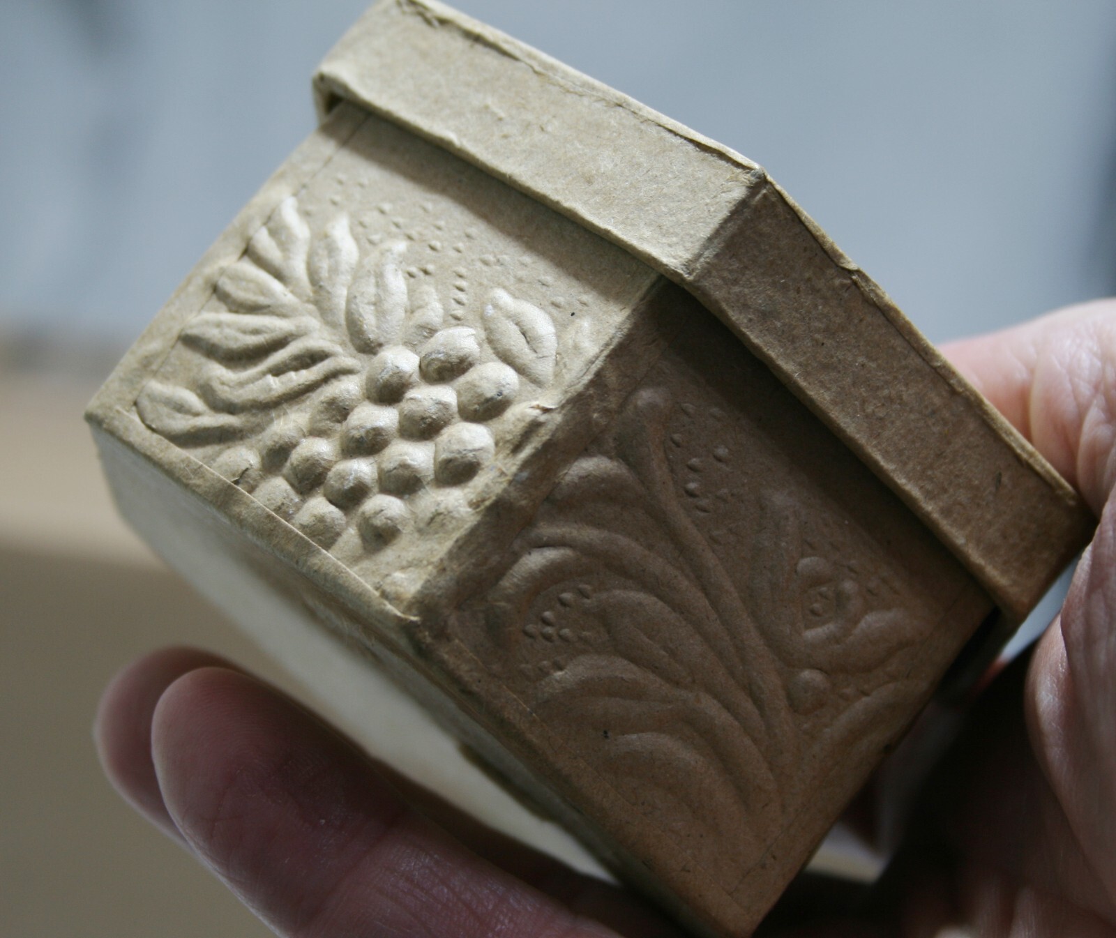 General Cardboard Trinket Box Leaves Grapes
