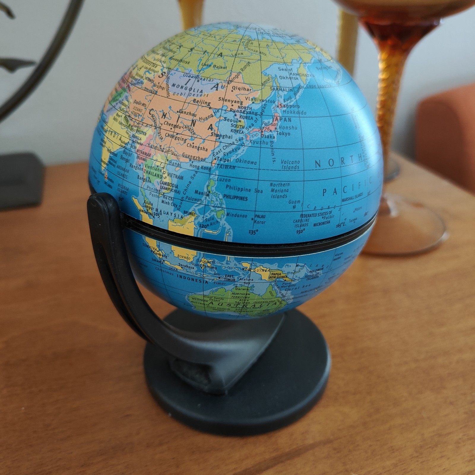 Replogle World Mini Globe 2001 Desktop 4" Diameter/5.5” Tall Dual Direction Spin