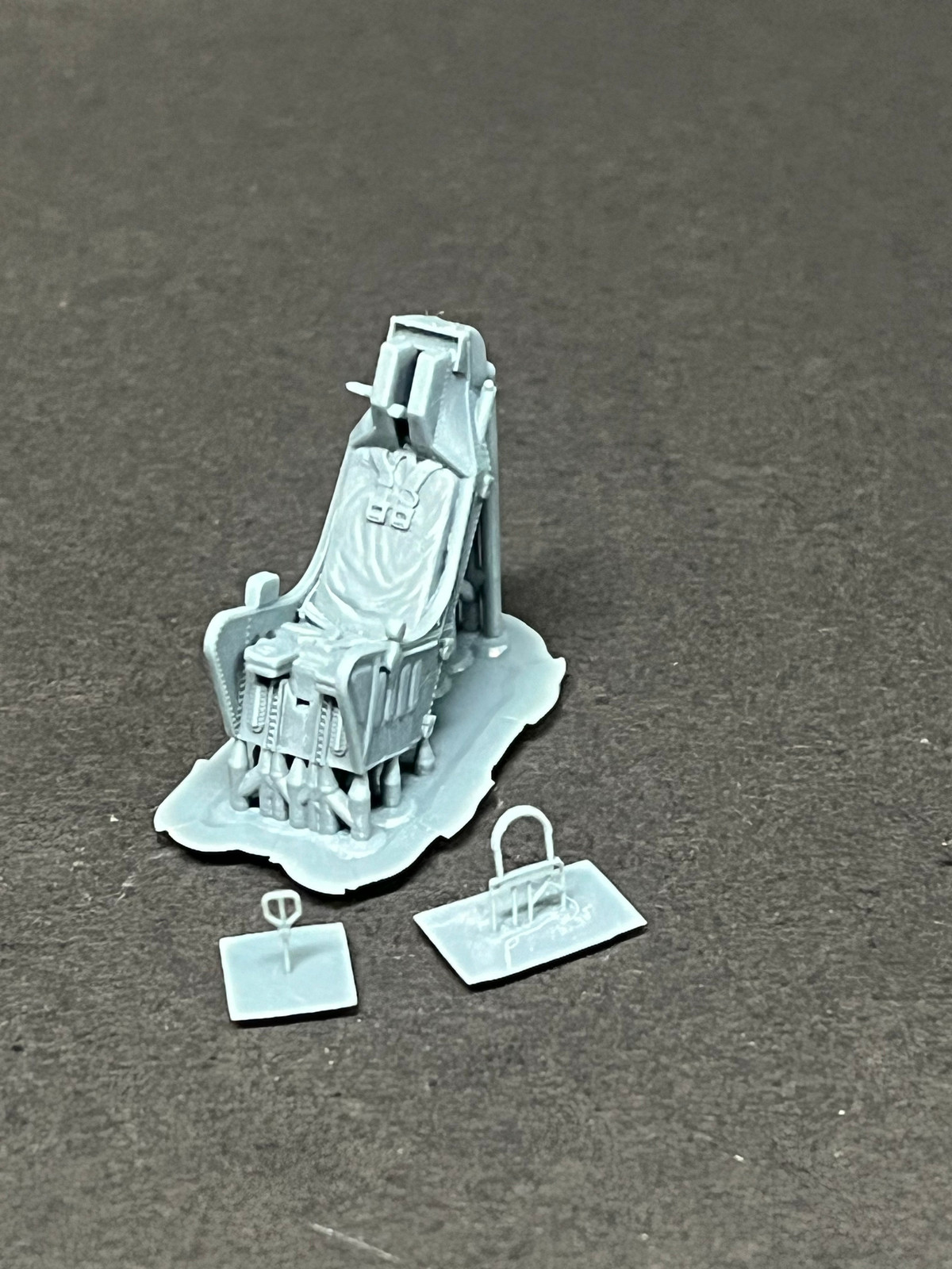Phase Hangar 1/48 48207 ESCAPAC 1G-3 with Faceburner rocket (1)