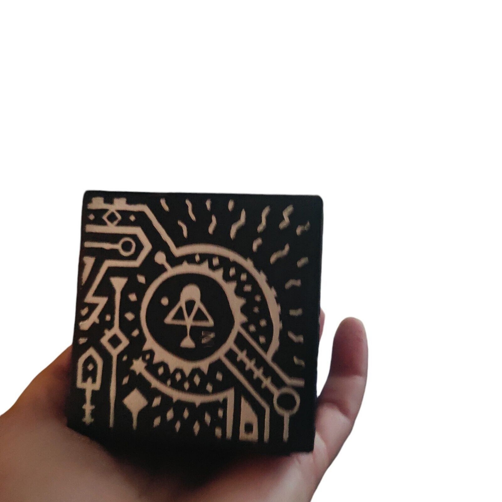 Merge Cube Holographic Handheld AR/VR Holograms