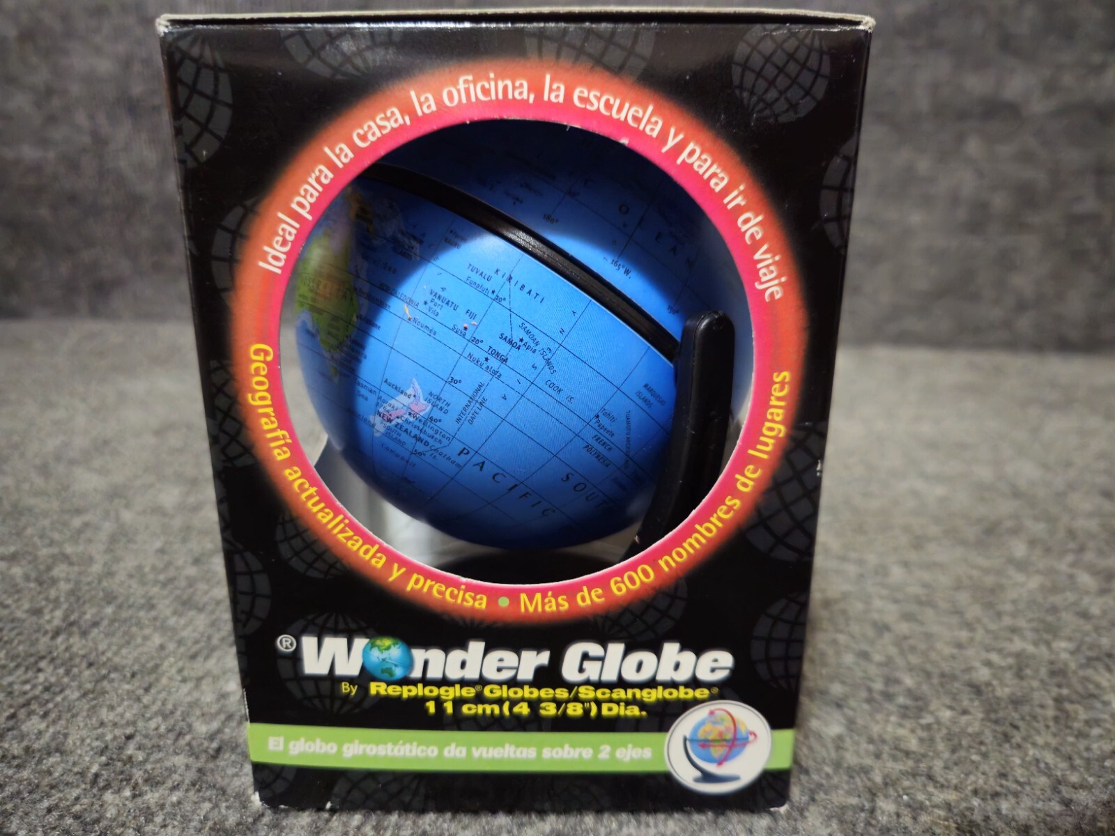 WONDER GLOBE Gyroscopic Globe Rotes on 2 Axes