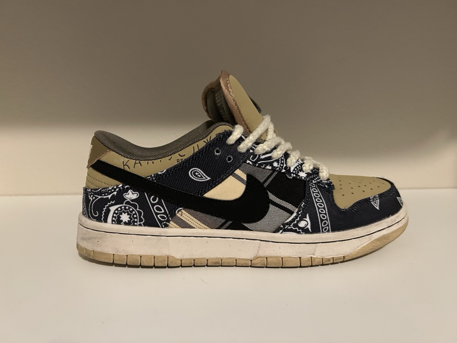 Nike Dunk Low Size 8.5 Premium QS SB x Travis Scott Cactus Jack Worn Little