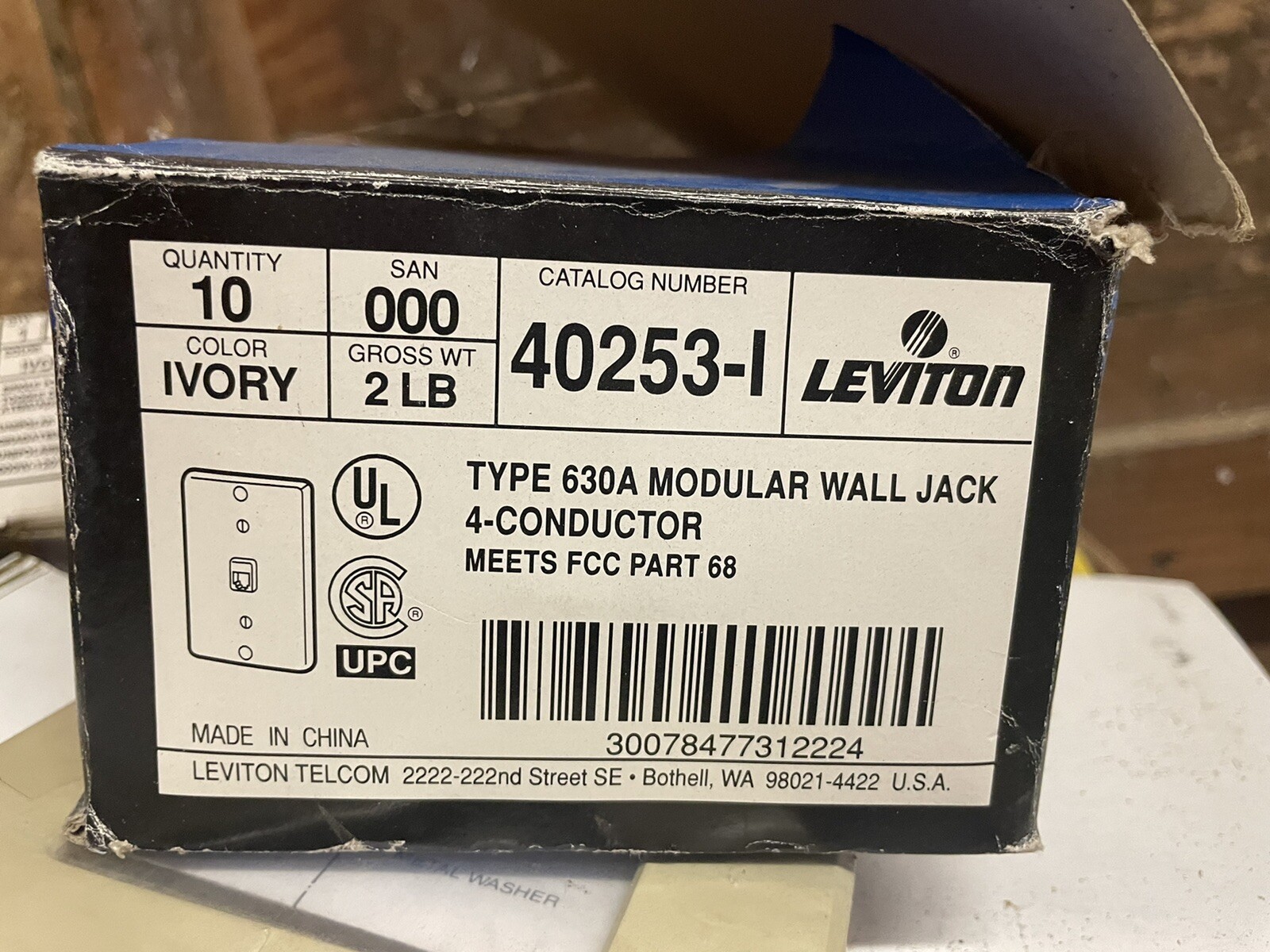 New Leviton 40253-1 Modular Wall Jacks - QTY 1