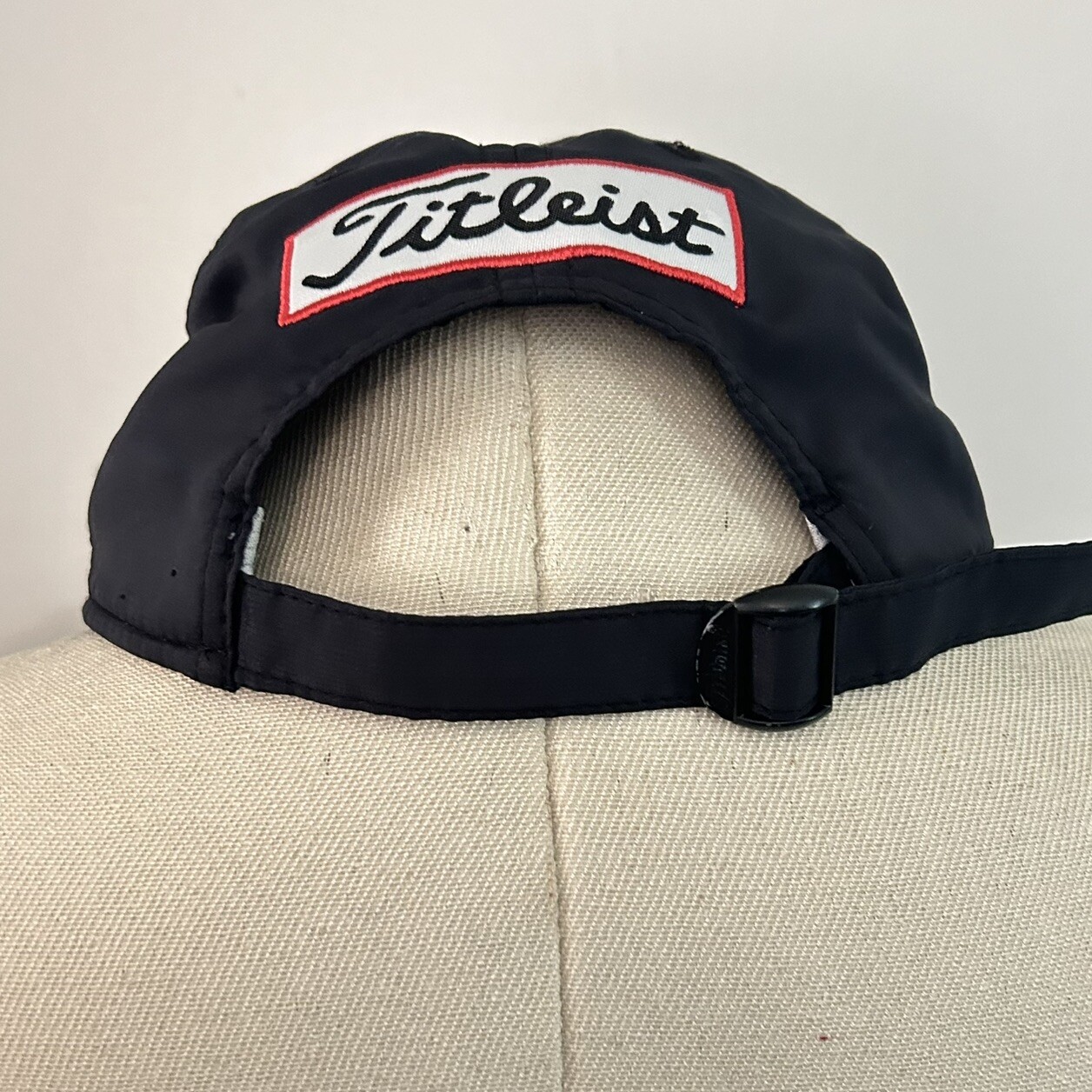 Titleist Hat Black Golf Cap Strap Back One Size Golfing