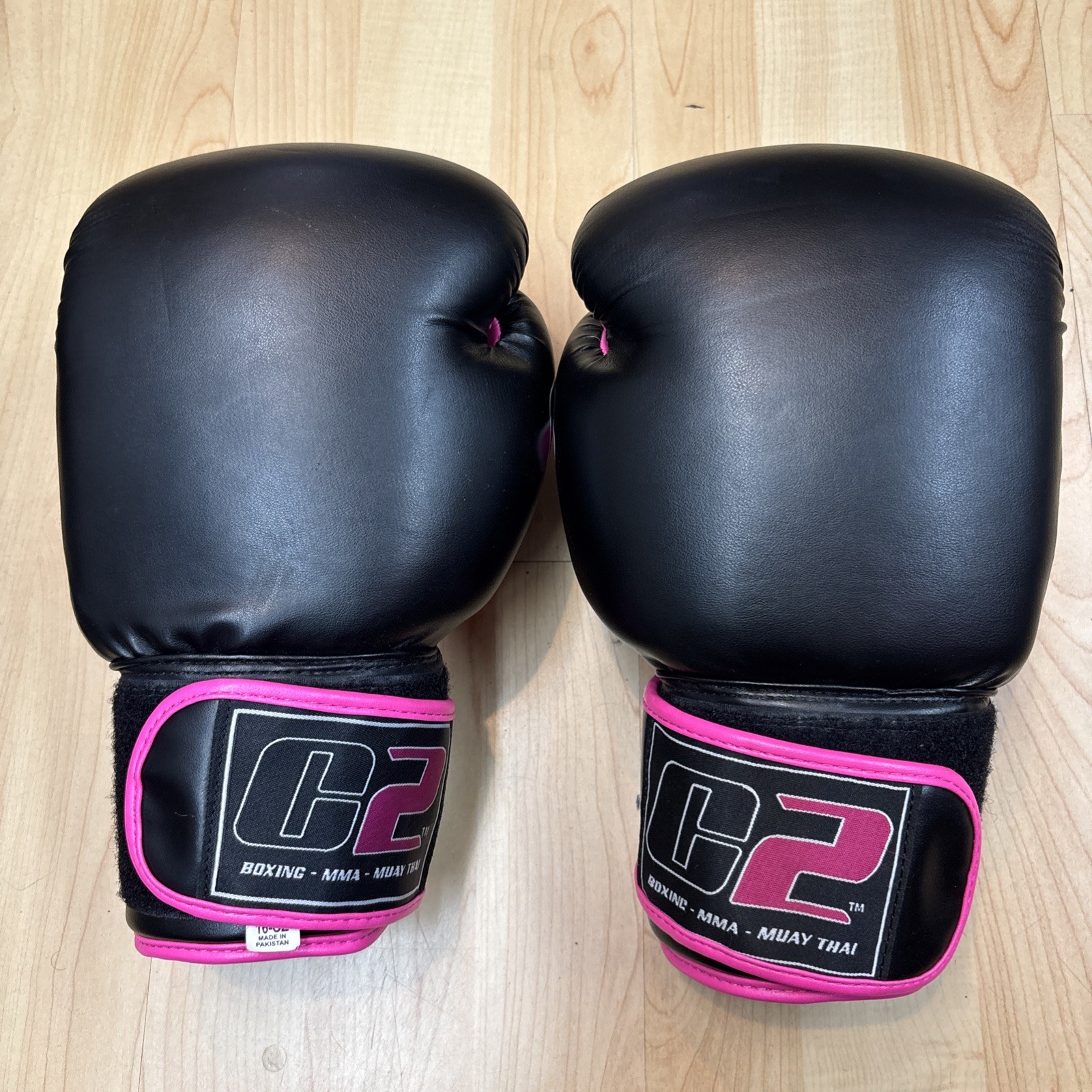 Combat Corner C2 Black/Pink Boxing MMA/Muay Thai Gloves, 16 ozs.
