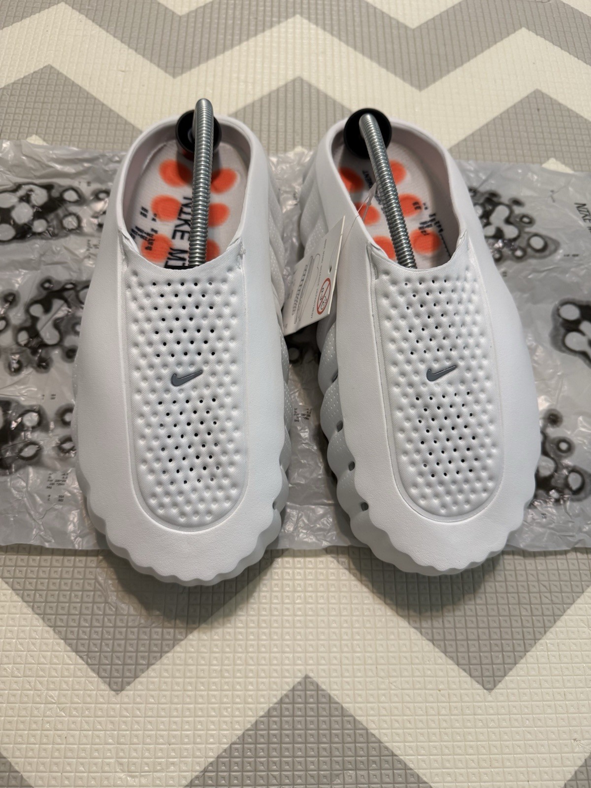 Brand new Nike Mind 001 slippers, White, EU46/US MEN 12 No Box