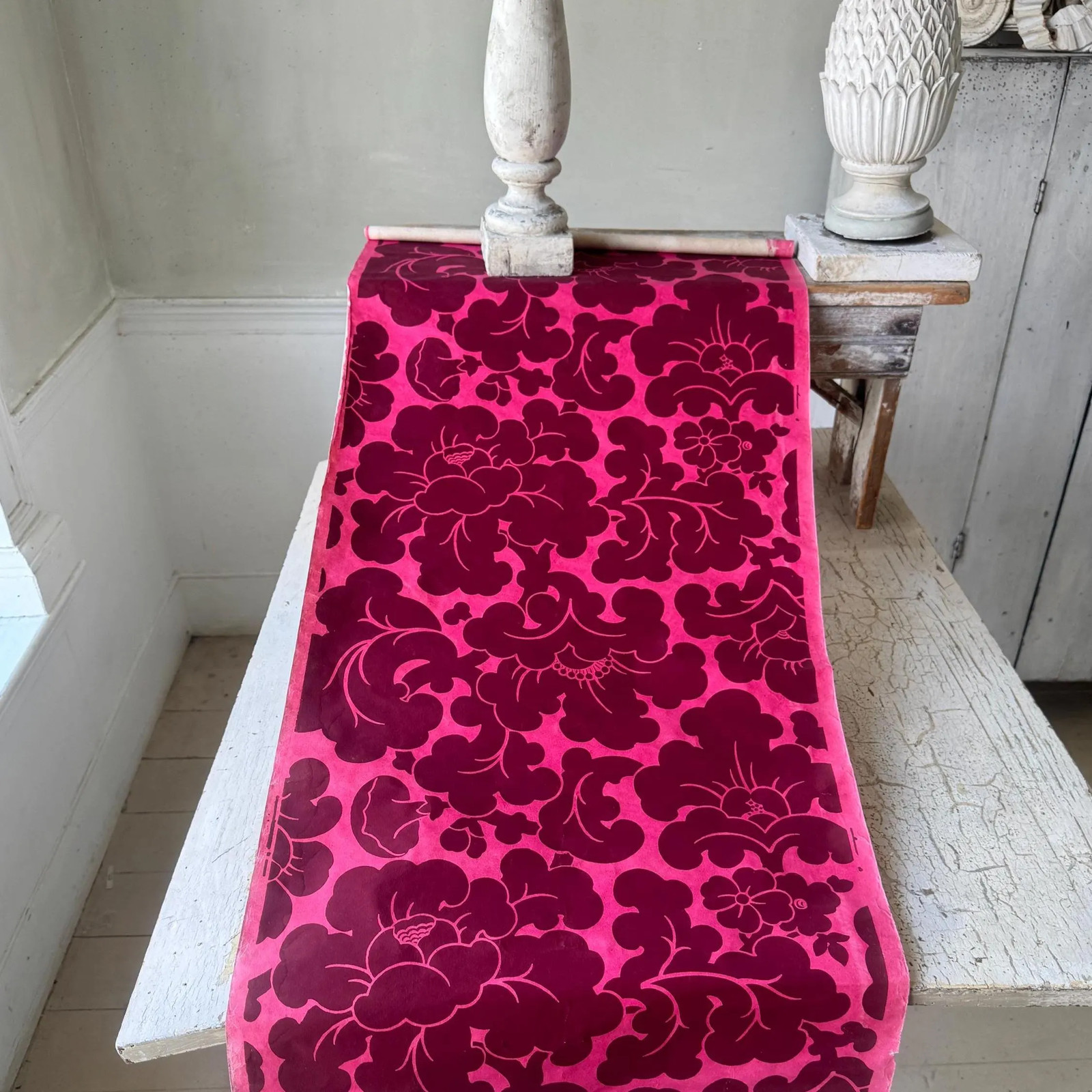 2 yd Vintage Wallpaper Crimson Floral Damask Wallcoverings Bold Pink Red Farmho